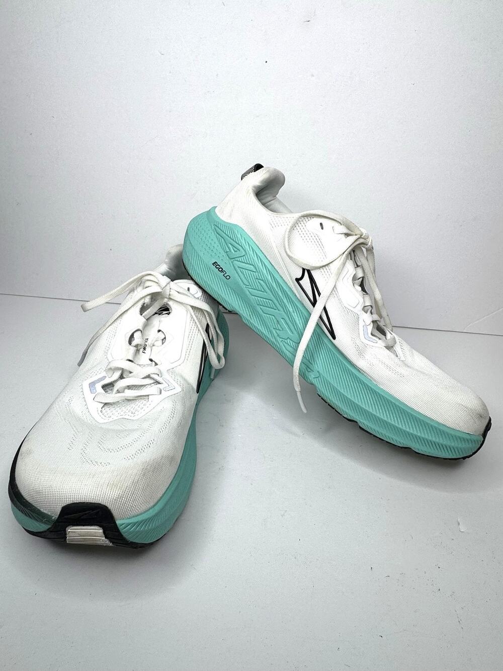Altra Running Shoes Womens Size 10.5 White Teal Mesh Cushioned Road Sneakers